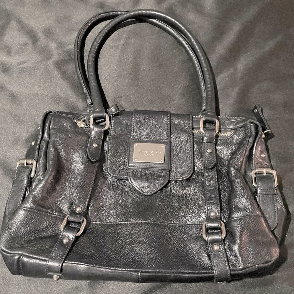 Kenneth Cole Black Leather Purse Bag EUC